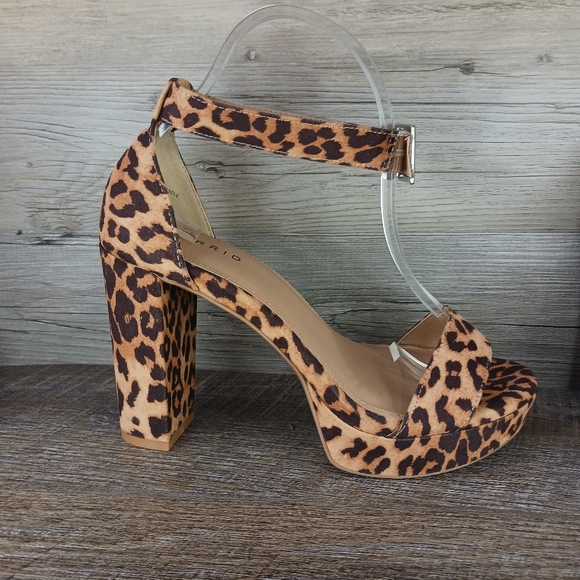 torrid Shoes - Sold-Torrid heels women's 9.5WW leopard print block